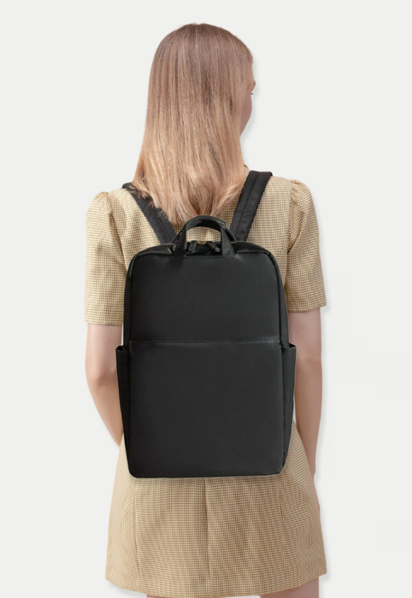 Mochila Delani portalaptop hasta 15.6" - Negro