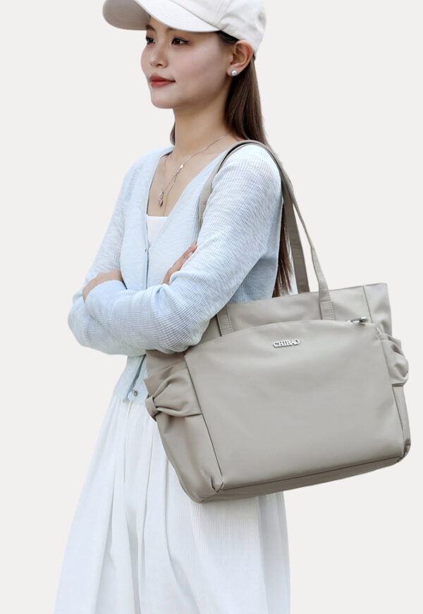 Tote Nahia - Arena